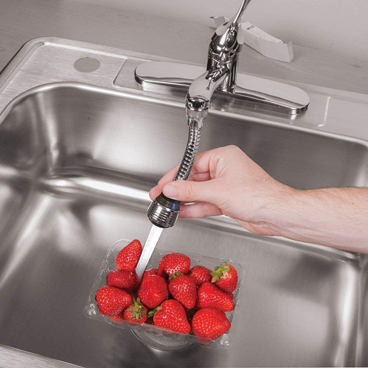 Universal Faucet Aerator
